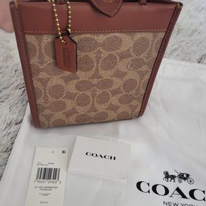 Coach mini bucket